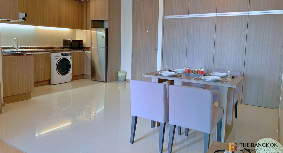 For rent 2 bedrooms condo in Watthana, Bangkok