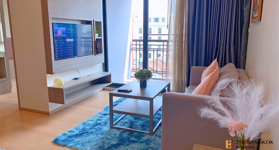 For rent 2 bedrooms condo in Watthana, Bangkok