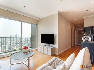 For rent 3 bedrooms condo in Khlong San, Bangkok