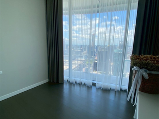 For rent 2 bedrooms condo in Pathum Wan, Bangkok