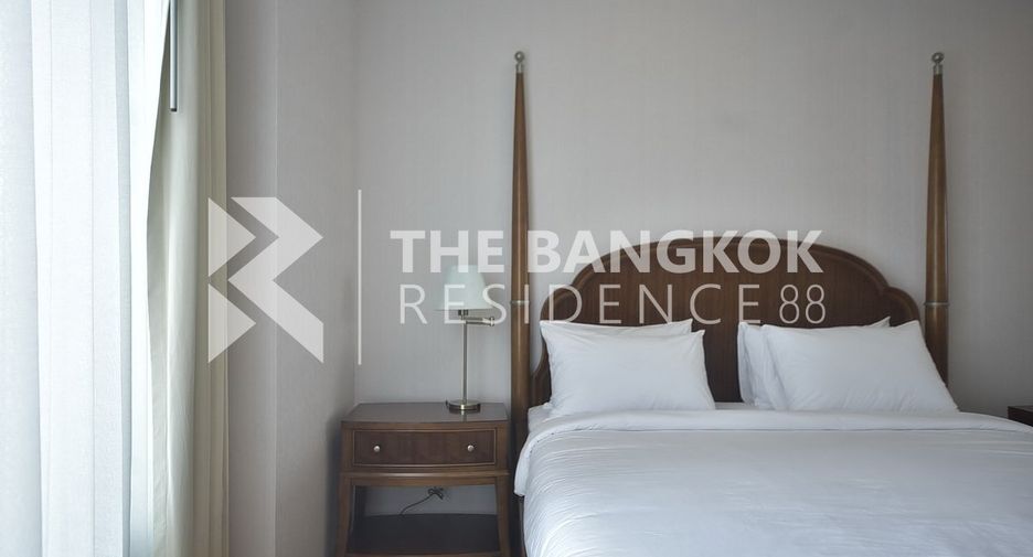 For rent 3 bedrooms condo in Khlong Toei, Bangkok