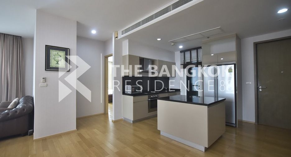 For rent 3 bedrooms condo in Khlong Toei, Bangkok