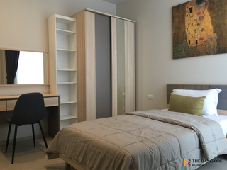 For rent 2 bedrooms condo in Pathum Wan, Bangkok