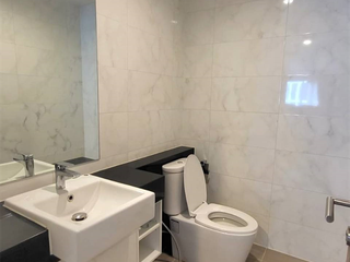 For rent 2 bedrooms condo in Yan Nawa, Bangkok