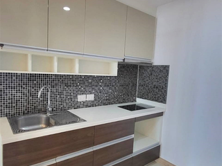 For rent 2 bedrooms condo in Yan Nawa, Bangkok