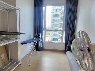 For rent 2 bedrooms condo in Yan Nawa, Bangkok