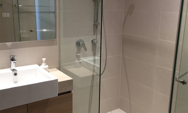 For rent 2 bedrooms condo in Yan Nawa, Bangkok