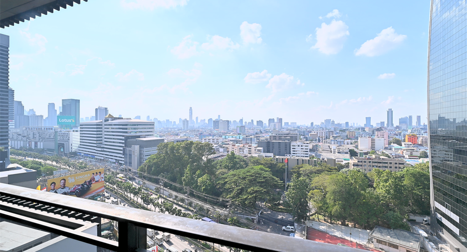 For sale 1 bed condo in Huai Khwang, Bangkok