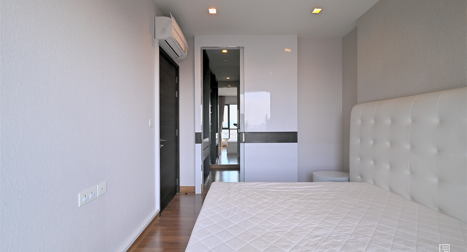 For sale 1 bed condo in Huai Khwang, Bangkok