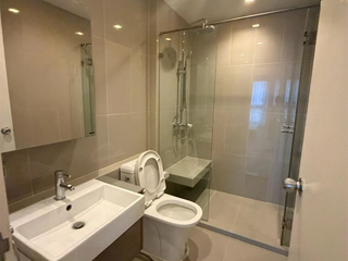 For rent 2 bedrooms condo in Huai Khwang, Bangkok