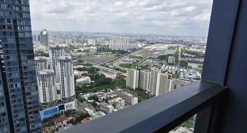 For rent 1 bed condo in Huai Khwang, Bangkok