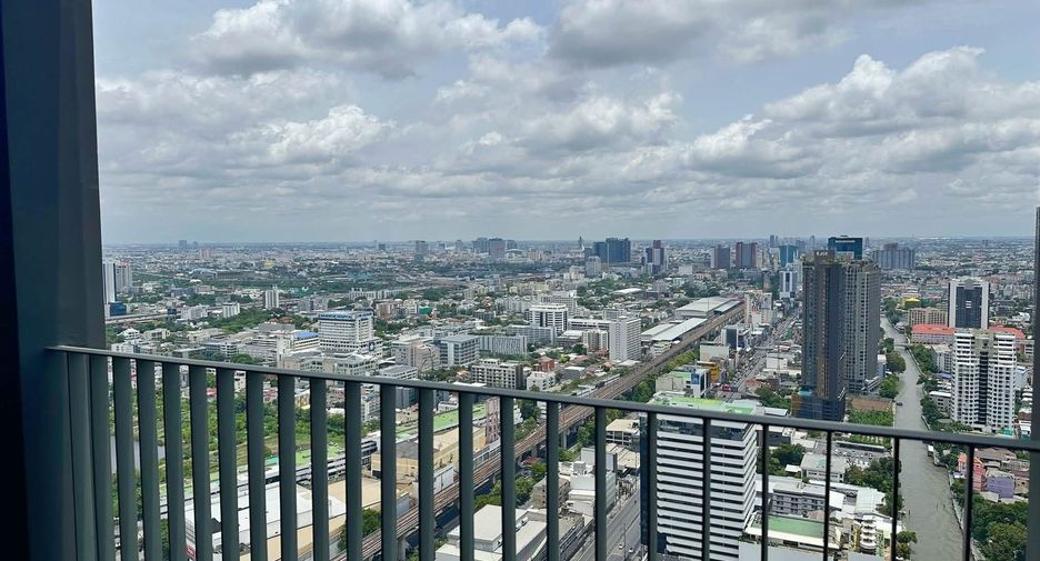 À louer 1 chambre condo à Watthana, Bangkok