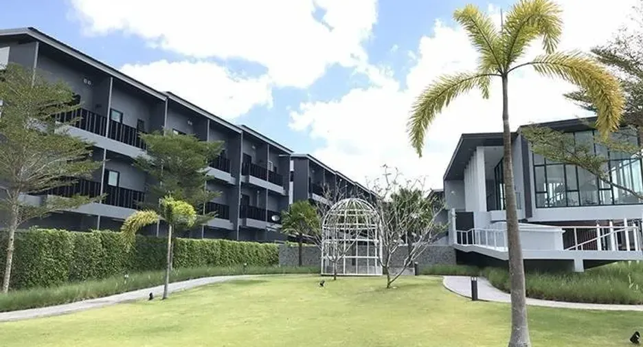 For sale 4 bedrooms townhouse in Mueang Krabi, Krabi