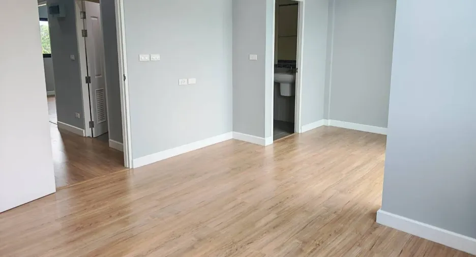For sale 4 bedrooms townhouse in Mueang Krabi, Krabi