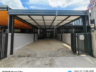 For sale 4 bedrooms townhouse in Mueang Krabi, Krabi