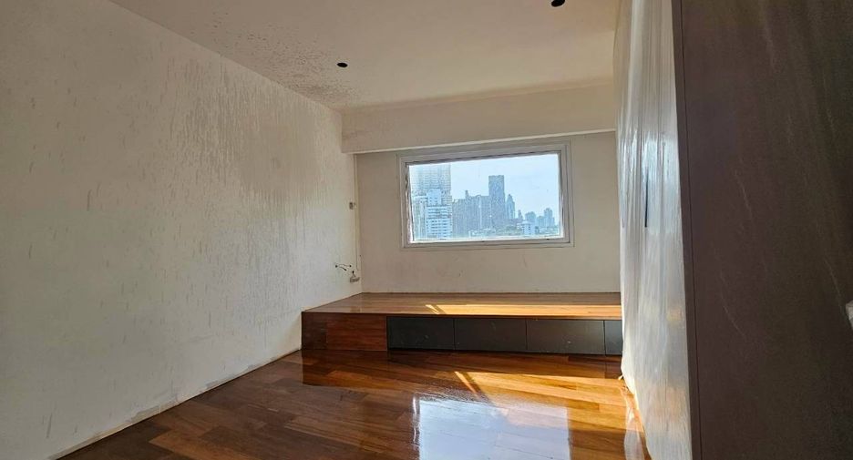 Condo en alquiler de 2 habitaciones en Khlong Toei, Bangkok