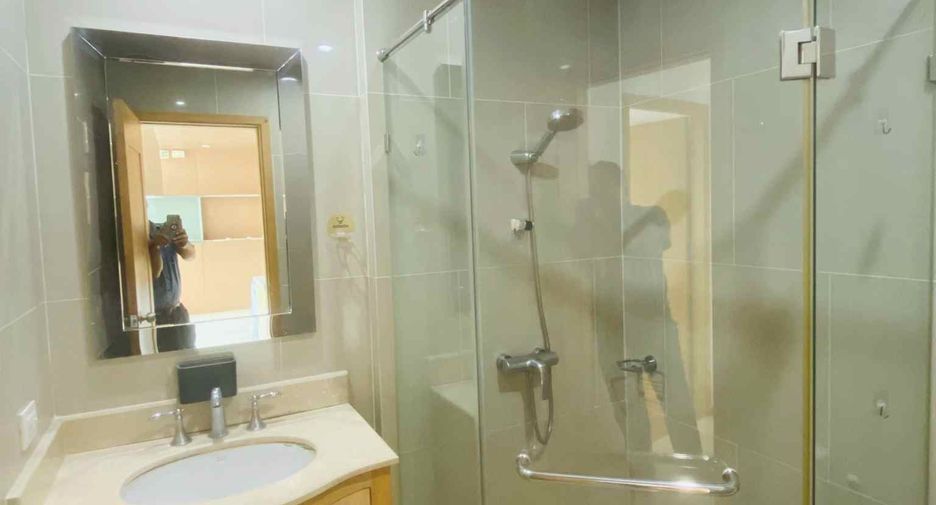 For rent 2 ベッドルーム condo in Sathon, Bangkok