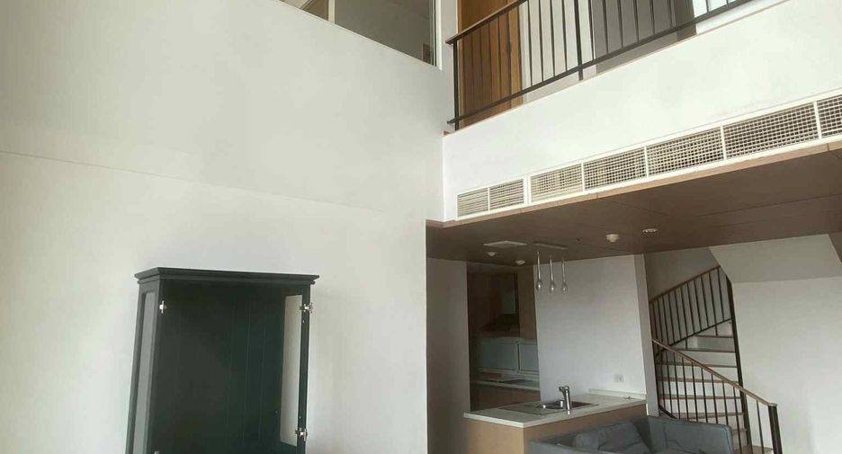 For rent 2 ベッドルーム condo in Sathon, Bangkok