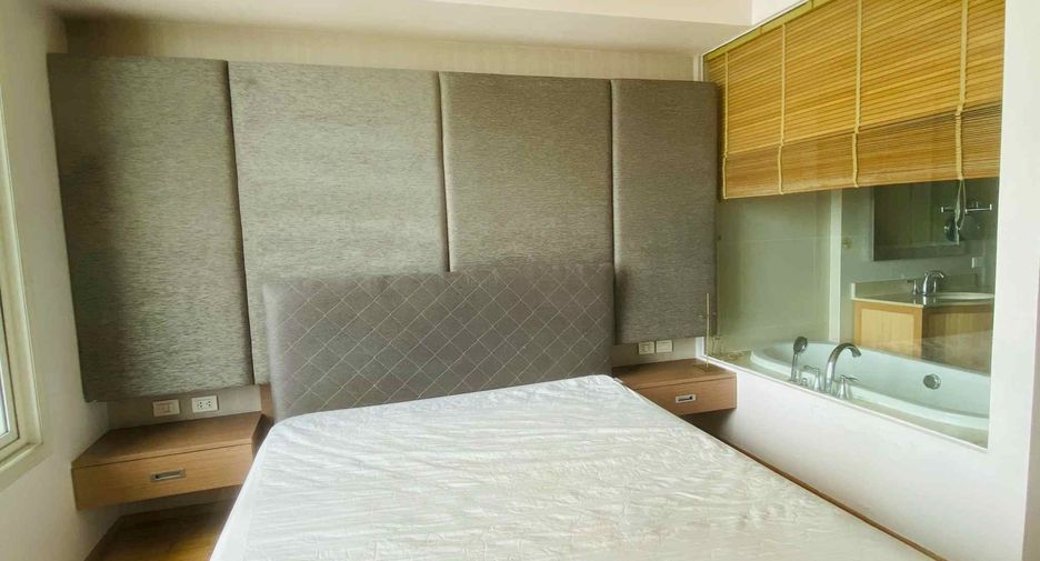 For rent 2 ベッドルーム condo in Sathon, Bangkok