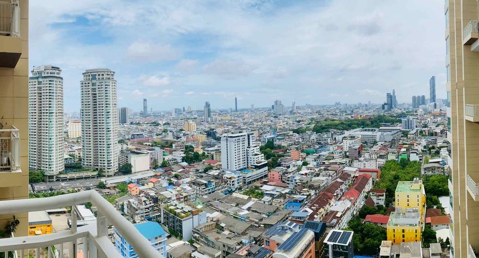 For rent 2 ベッドルーム condo in Sathon, Bangkok