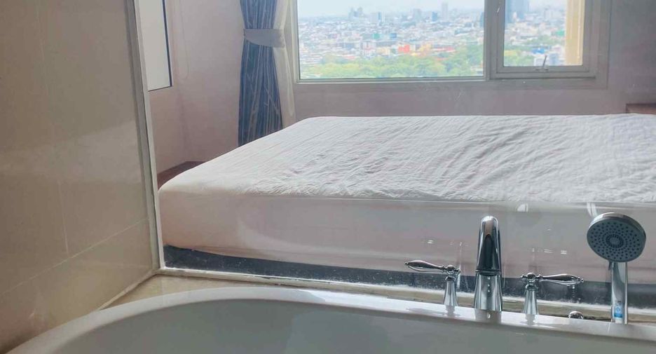 For rent 2 ベッドルーム condo in Sathon, Bangkok