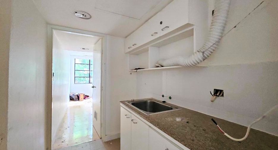 Condo en alquiler de 4 habitaciones en Sathon, Bangkok