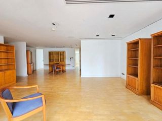 Condo en alquiler de 4 habitaciones en Sathon, Bangkok