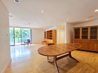 Condo en alquiler de 4 habitaciones en Sathon, Bangkok