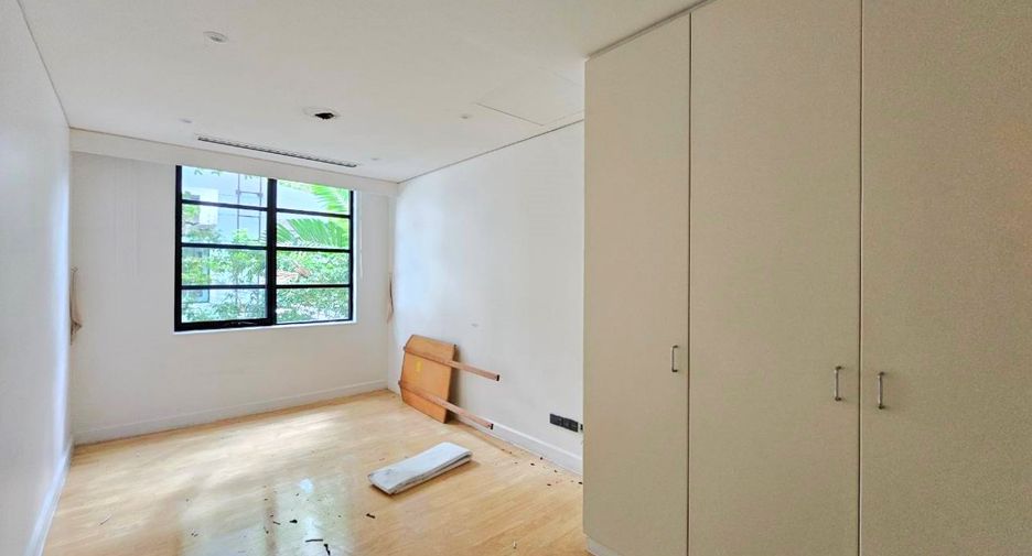 Condo en alquiler de 4 habitaciones en Sathon, Bangkok