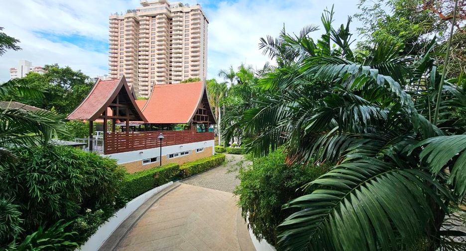 Condo en alquiler de 4 habitaciones en Sathon, Bangkok