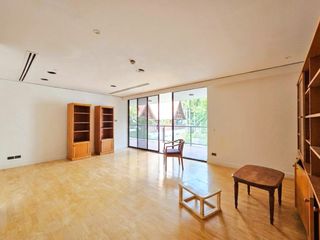 Condo en alquiler de 4 habitaciones en Sathon, Bangkok