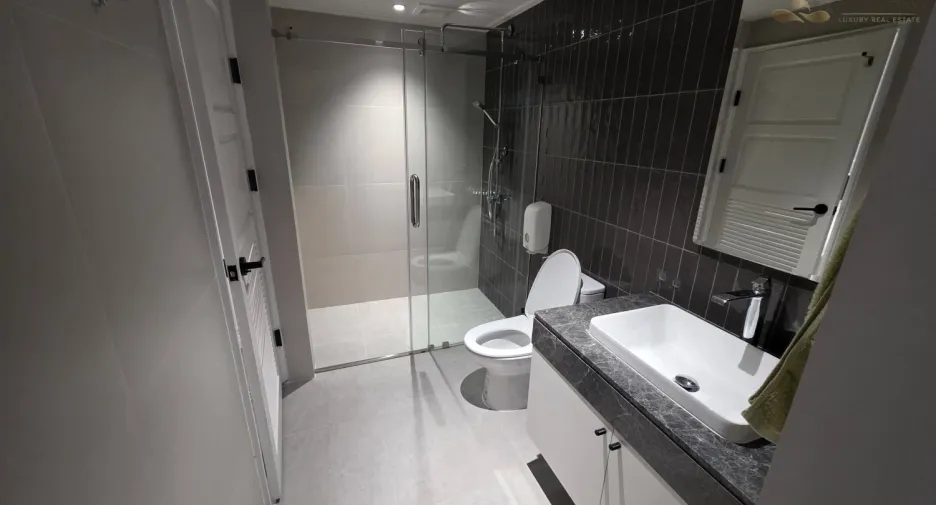For rent 3 ベッドルーム condo in Bang Lamung, Chonburi