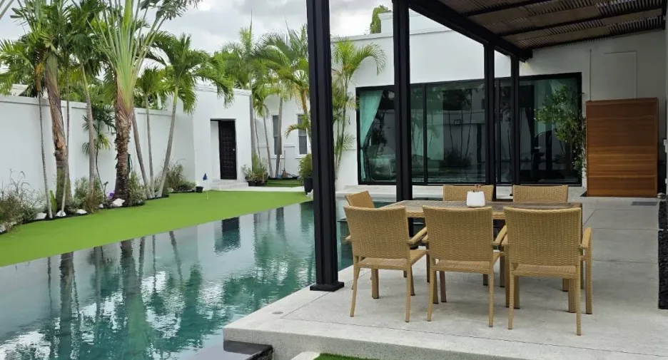 Villa zum Kauf mit 6 Zimmer in Bang Lamung, Chonburi