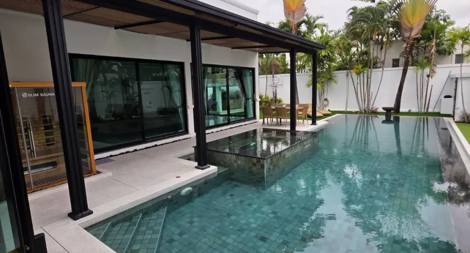 Villa zum Kauf mit 6 Zimmer in Bang Lamung, Chonburi