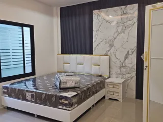 Haus zum Kauf mit 3 Zimmer in Bang Lamung, Chonburi