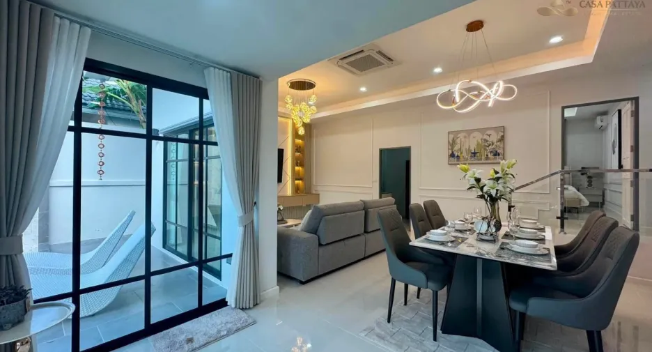 Villa en venta de 4 habitaciones en Bang Lamung, Chonburi