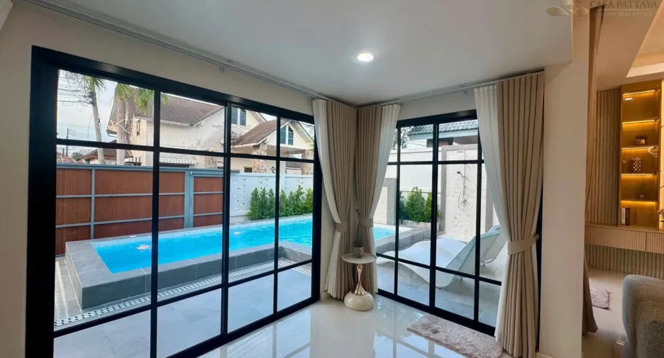 Villa en venta de 4 habitaciones en Bang Lamung, Chonburi