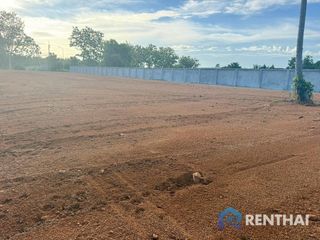 À vendre terrain à Bang Lamung, Chonburi