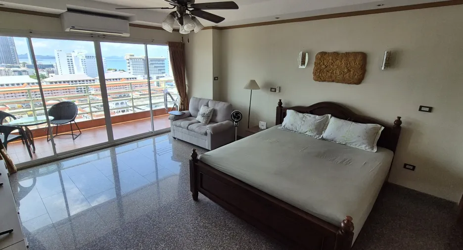 For rent studio condo in Bang Lamung, Chonburi