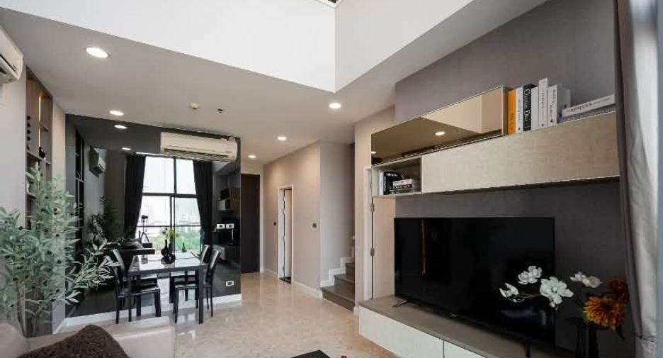 Condo en venta de 2 habitaciones en Khlong Toei, Bangkok