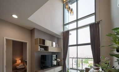 Condo en venta de 2 habitaciones en Khlong Toei, Bangkok