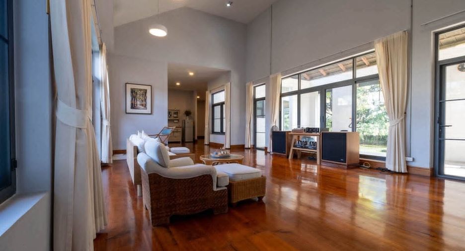 For rent 3 bedrooms villa in Mae Rim, Chiang Mai