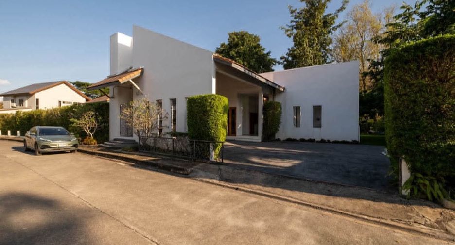 For rent 3 bedrooms villa in Mae Rim, Chiang Mai