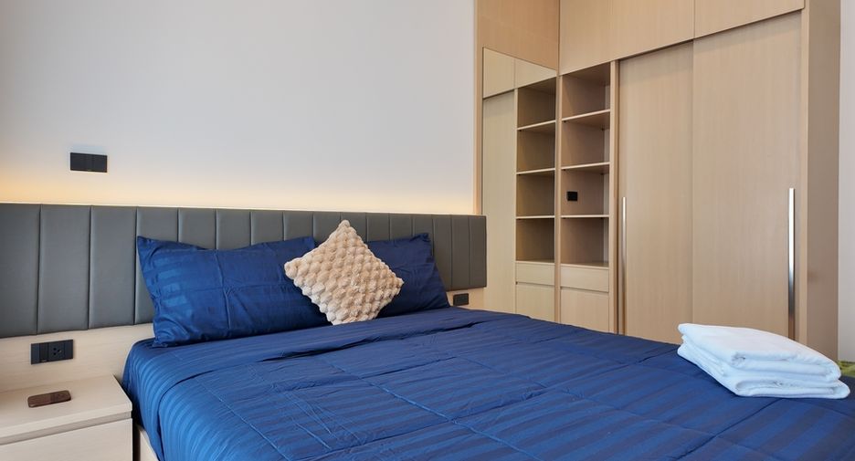 Casa adosada en venta de 4 habitaciones en Bang Lamung, Chonburi