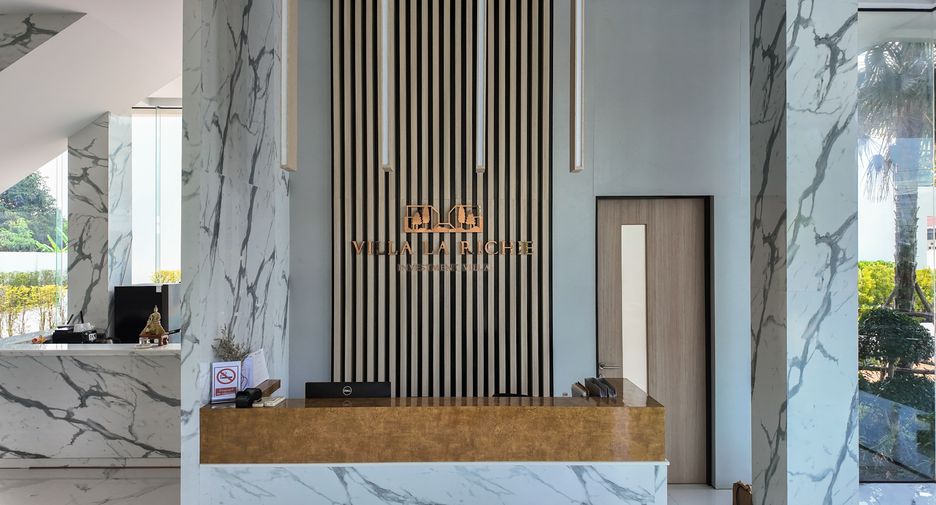 Casa adosada en venta de 4 habitaciones en Bang Lamung, Chonburi