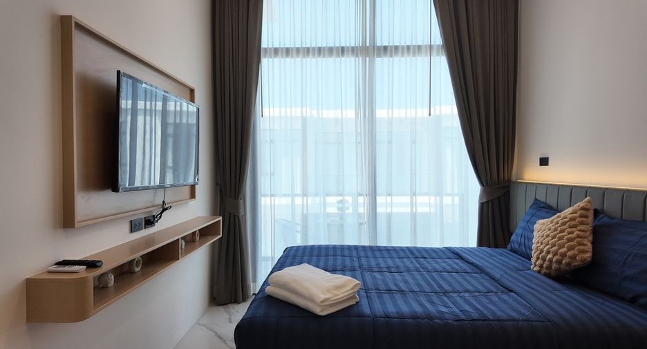 Casa adosada en venta de 4 habitaciones en Bang Lamung, Chonburi