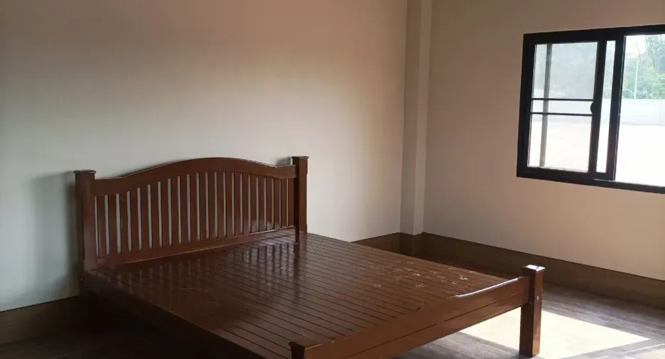 For rent 3 bedrooms villa in Mueang Chiang Rai, Chiang Rai