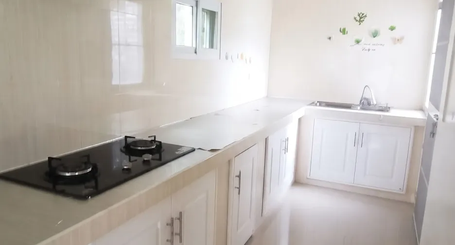 For sale 4 bedrooms house in Khlong Luang, Pathum Thani