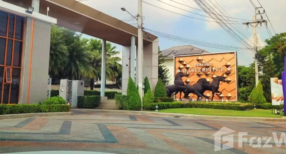 For sale 5 bedrooms house in Pak Kret, Nonthaburi