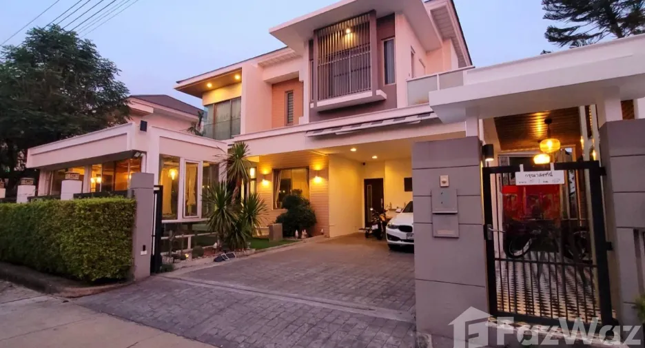 For sale 5 bedrooms house in Pak Kret, Nonthaburi